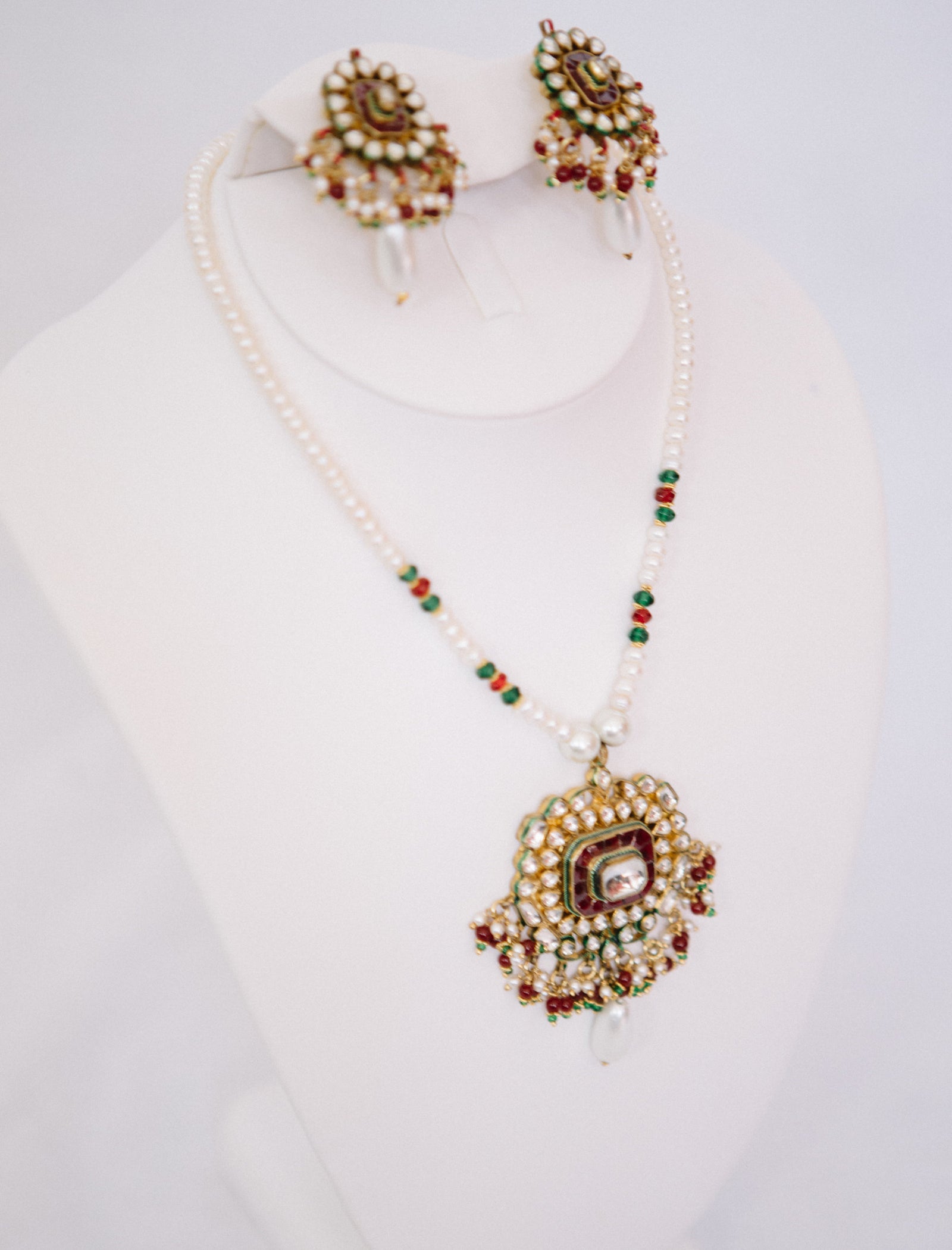 Kundan & Pearl Necklace Set